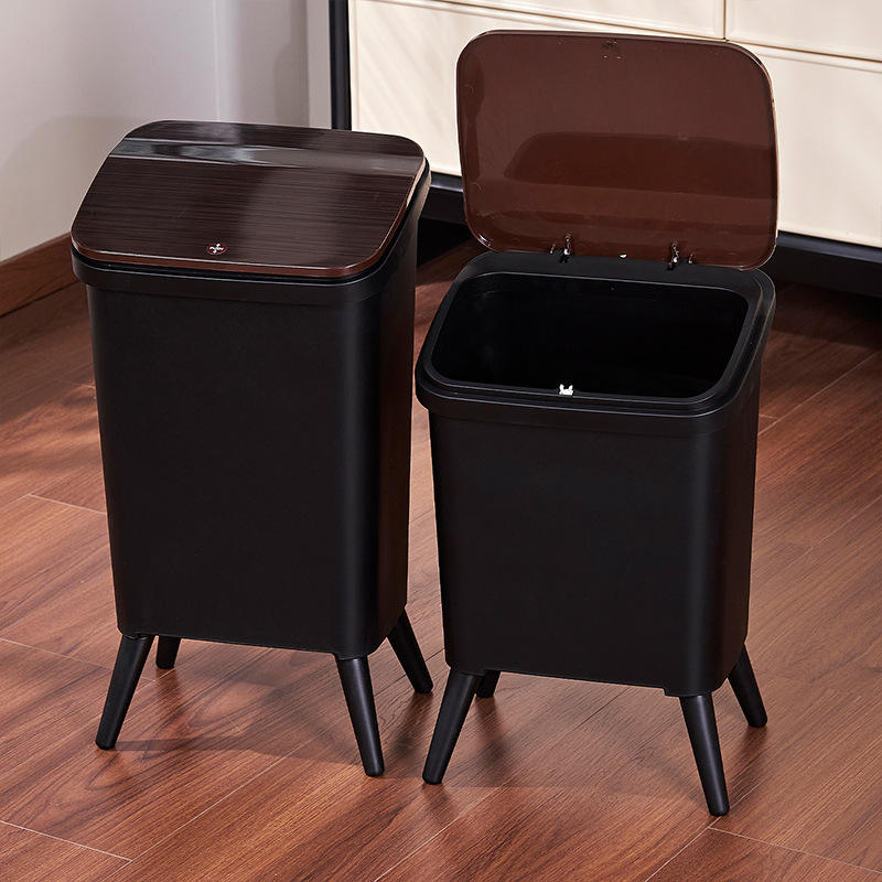 Royal Wooden Trash Bin with Lid – 12L Black